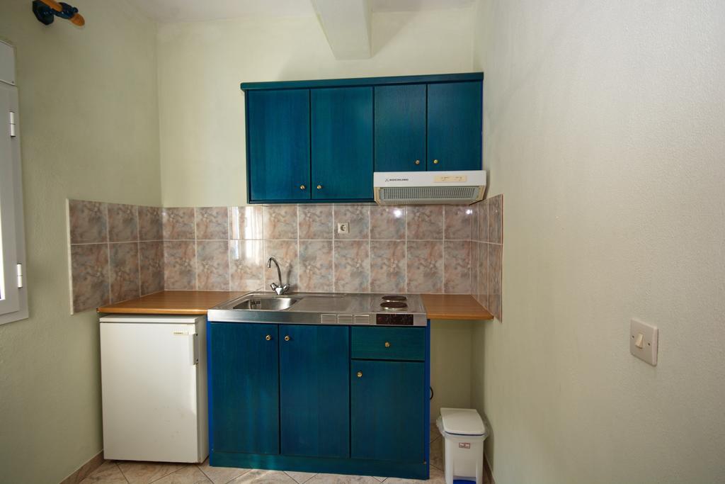 Studios Nelli Alonissos Patitiri  Room photo